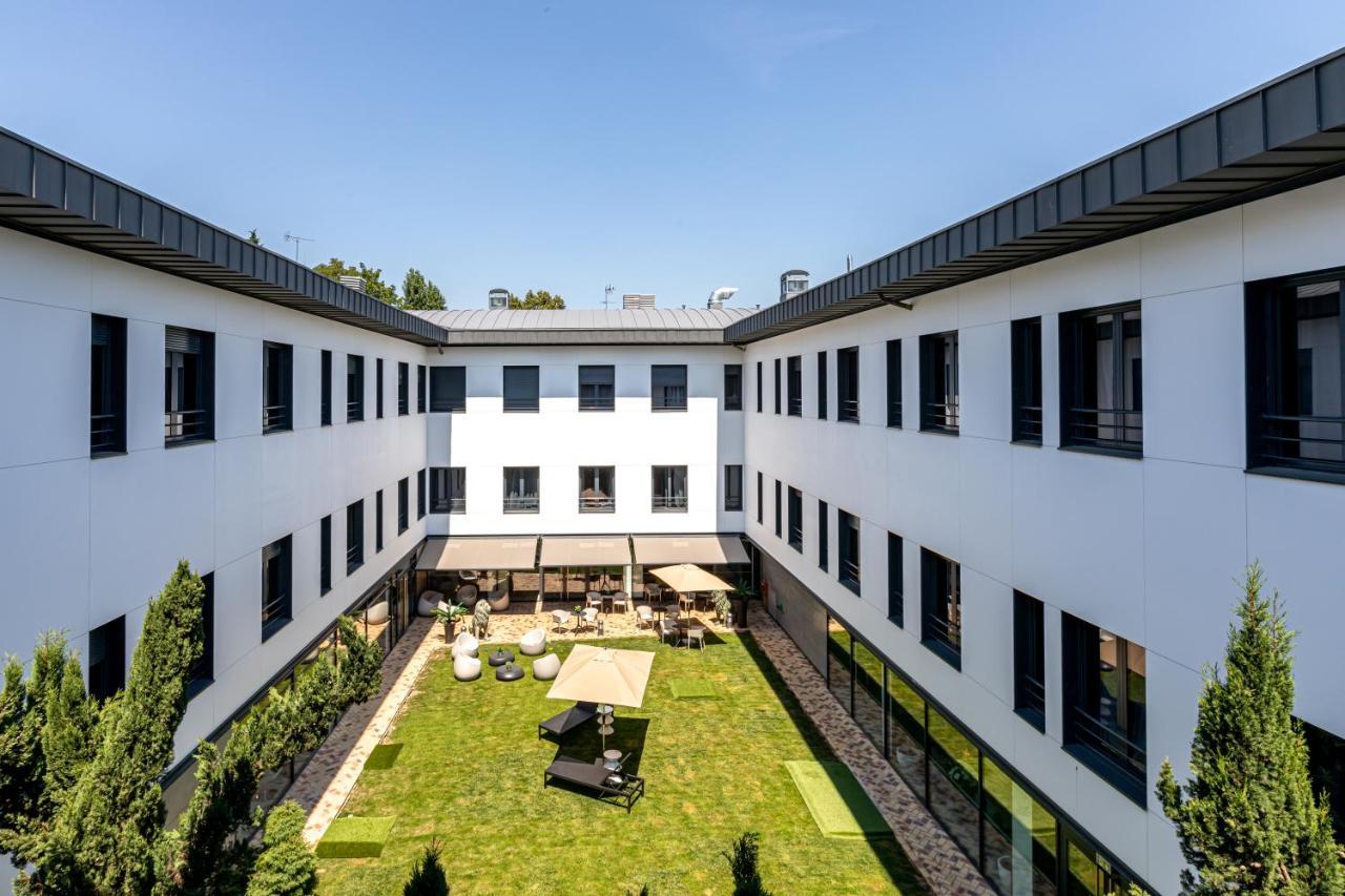 Les Jardins De St Cloud Aparthotel Saint-Cloud Exterior photo