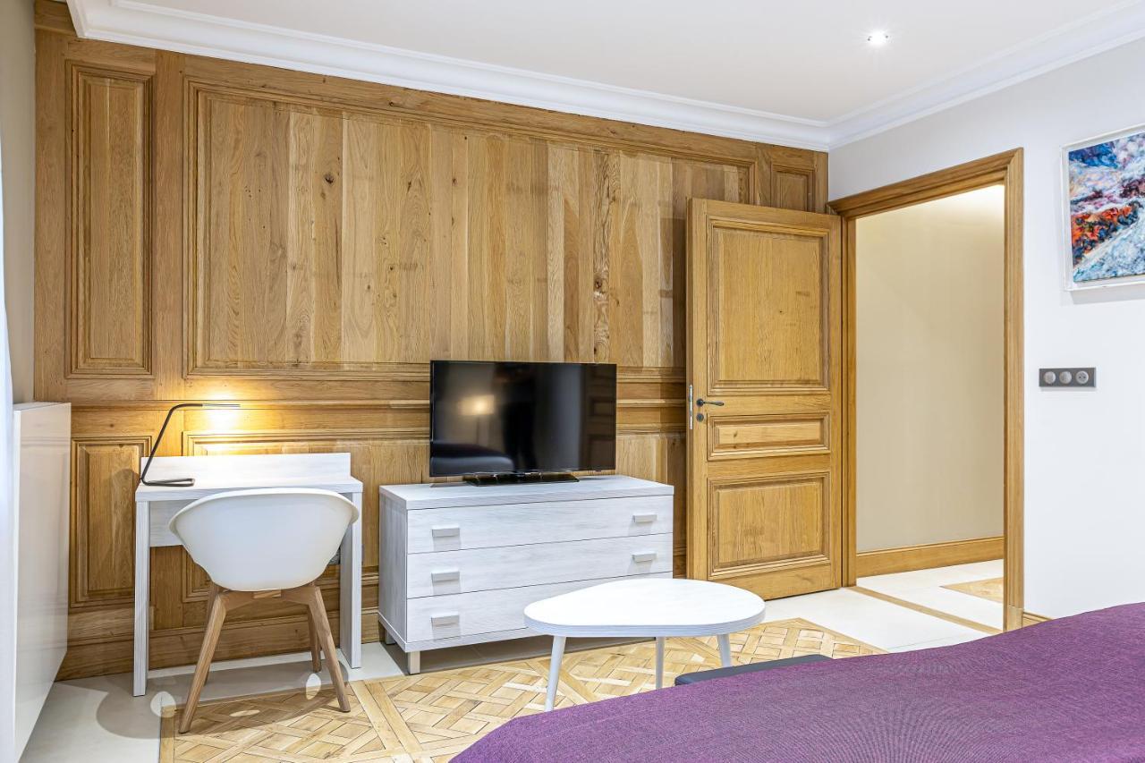 Les Jardins De St Cloud Aparthotel Saint-Cloud Exterior photo