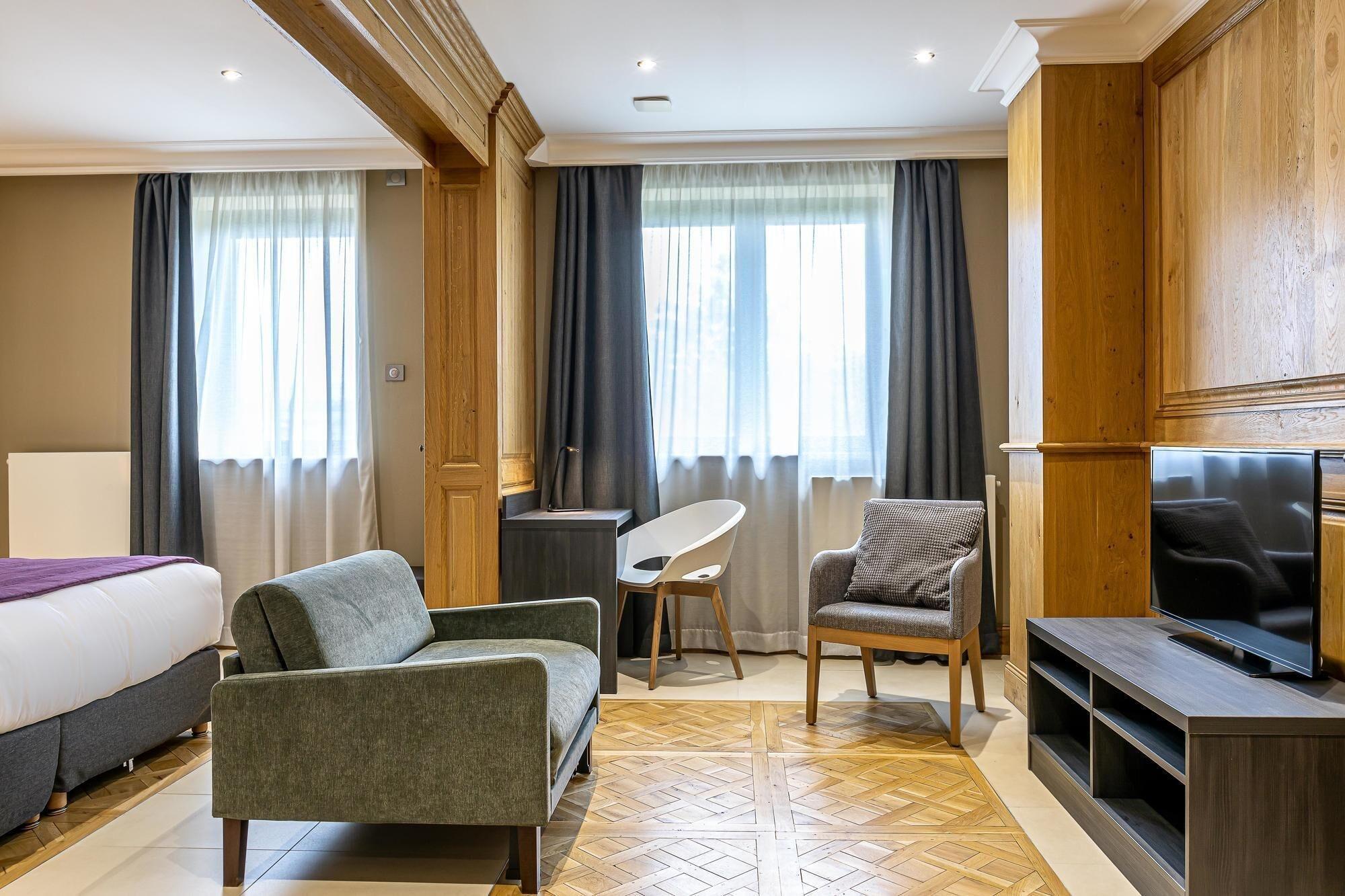 Les Jardins De St Cloud Aparthotel Saint-Cloud Exterior photo